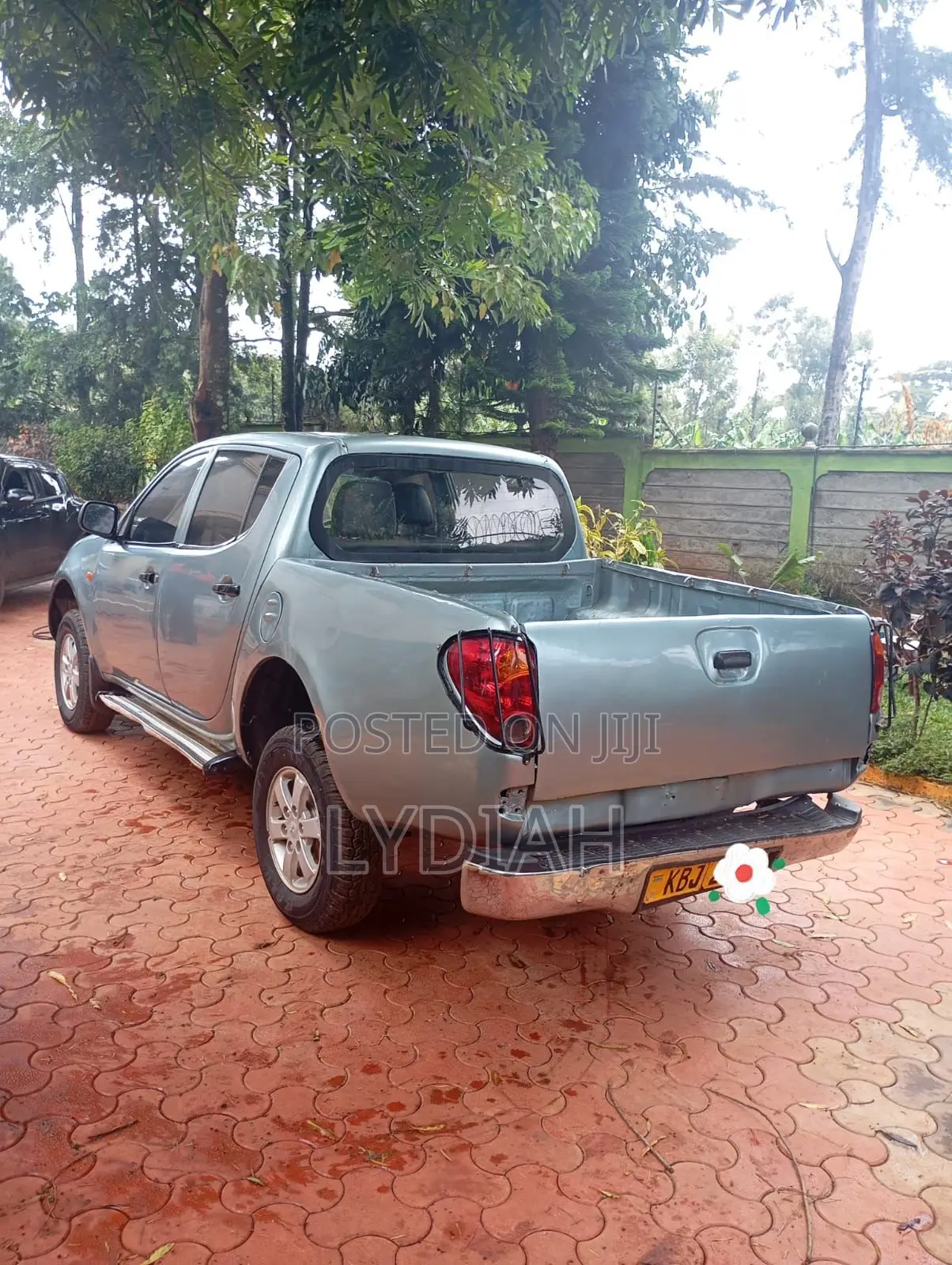 Mitsubishi L200 2008 Gray