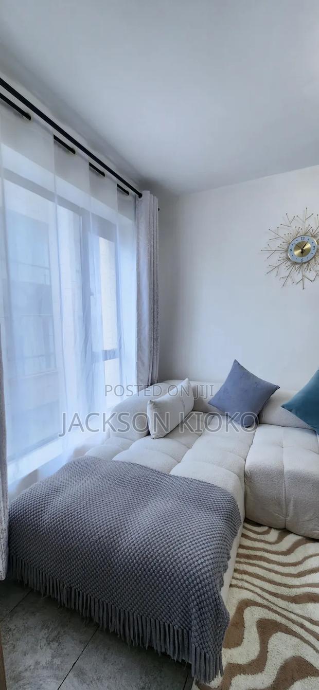 Cozy 1 Bedroom Airbnb in Roysambu - thumbnail 2