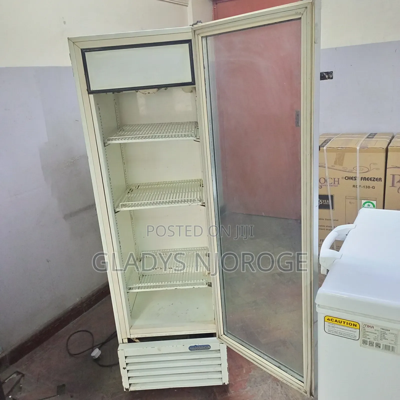 White Display Fridge (300)