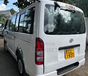 Toyota HiAce 2012 White