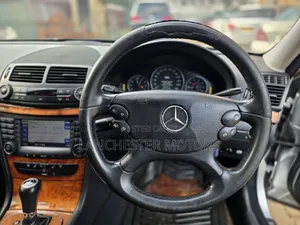 Mercedes-Benz E300 2008 Silver
