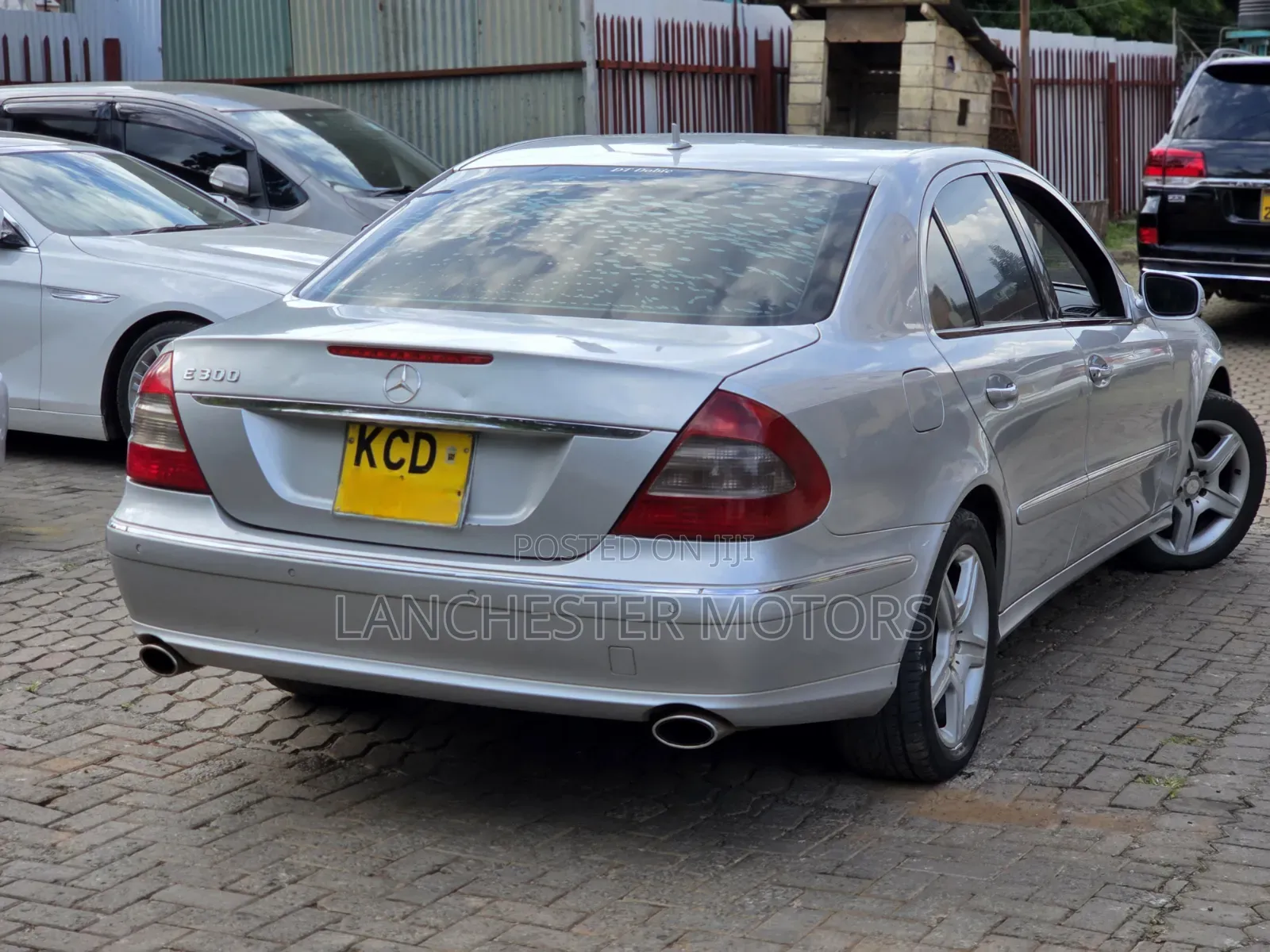 Mercedes-Benz E300 2008 Silver