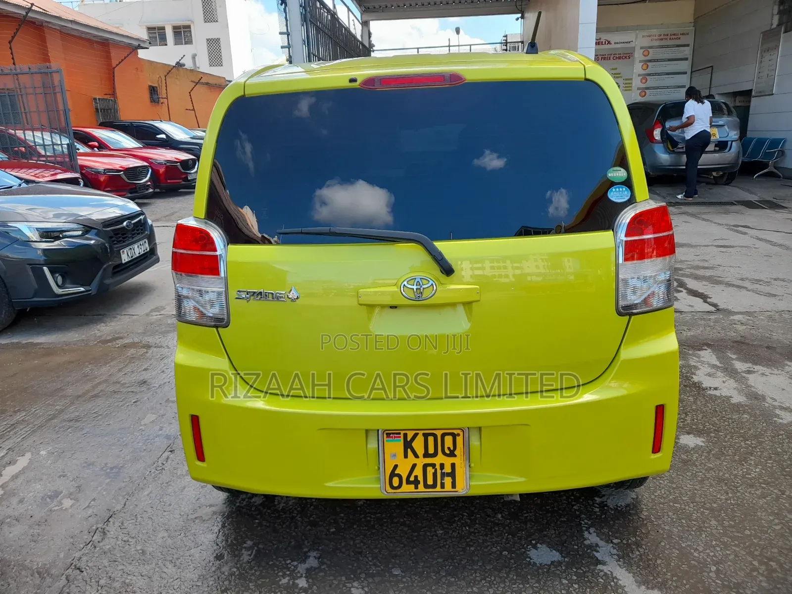 Toyota Spade 1.5 2017 Yellow