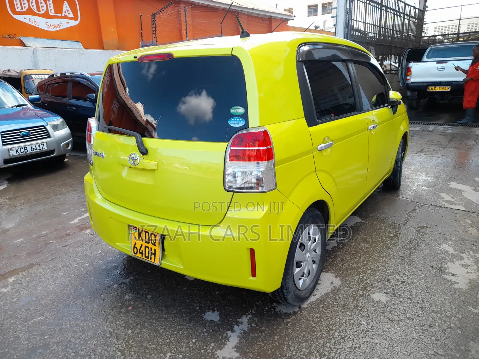 Toyota Spade 1.5 2017 Yellow