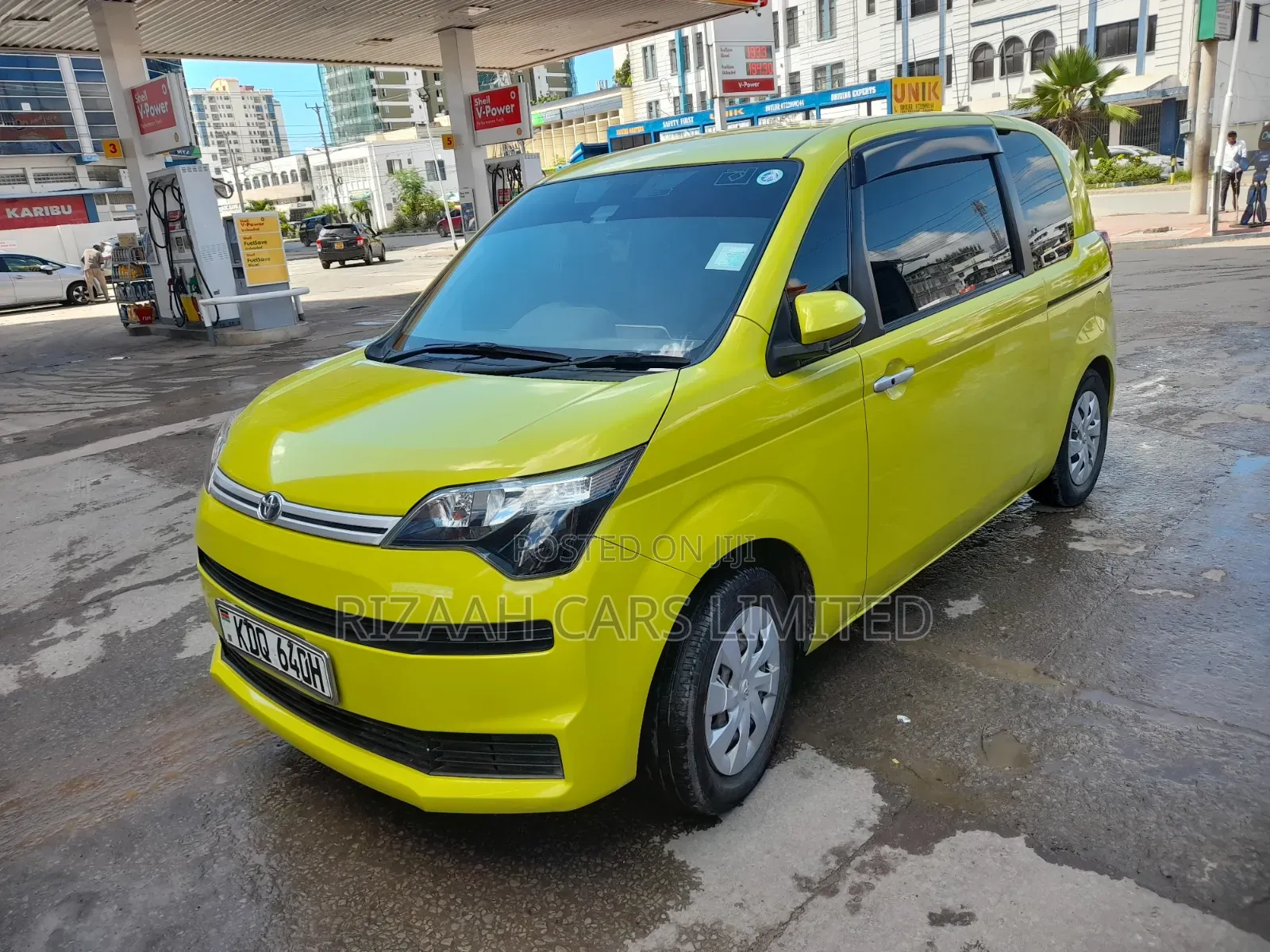 Toyota Spade 1.5 2017 Yellow