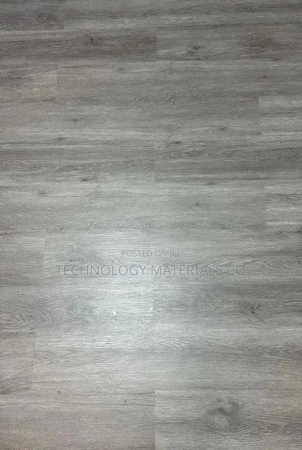 Modern SPC Vinyl Floor Panels – Durable Waterproof Flooring