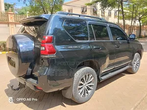 Toyota Land Cruiser Prado 2015 Black