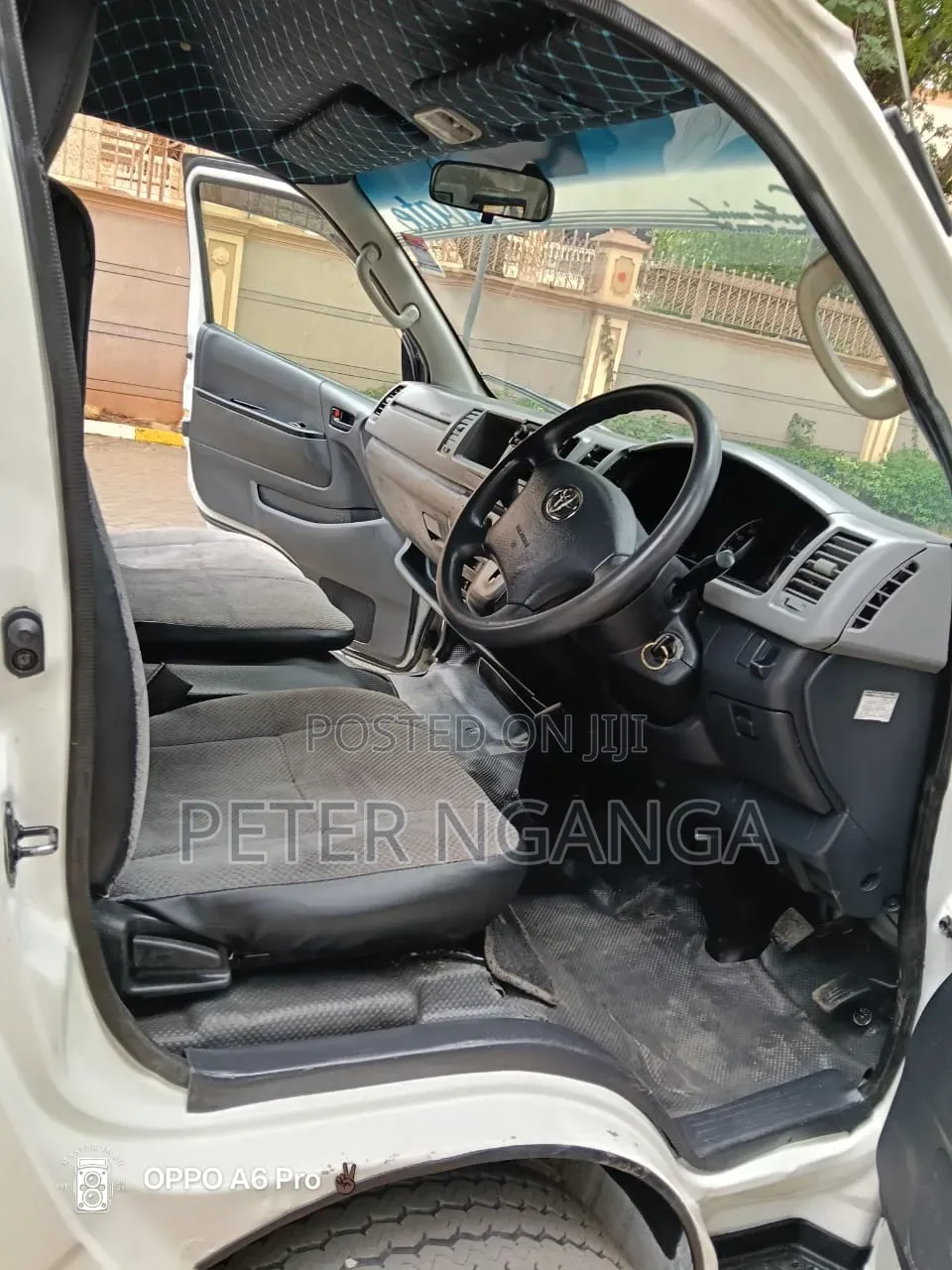 Toyota HiAce 2013 White