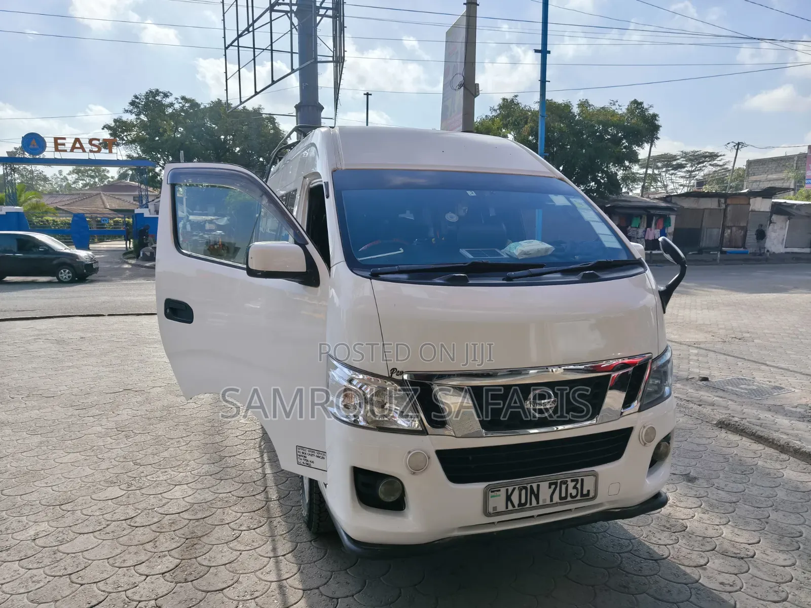 Nissan Caravan (Urvan) 2016 White