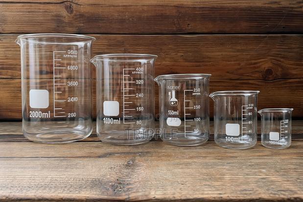 Laboratory Beakers- Pyrex Beakers