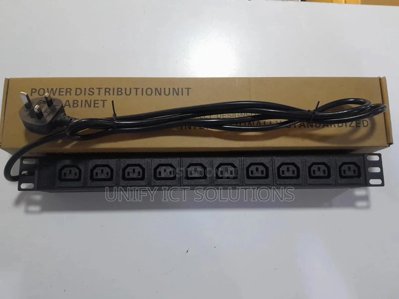 MTN 10-Way Uk Plug Pdu Black
