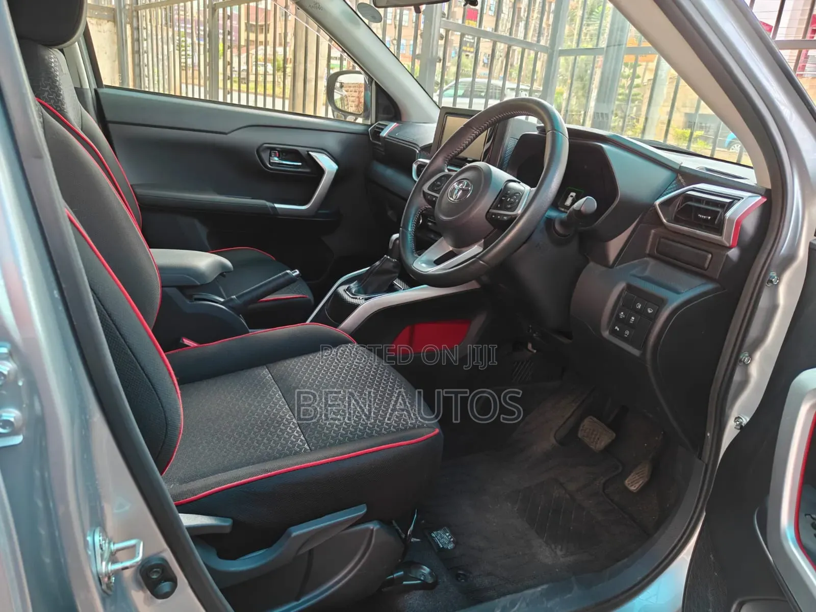 Toyota Raize 1.0 FWD 2020 Silver