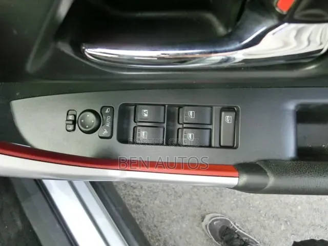 Toyota Raize 1.0 FWD 2020 Silver