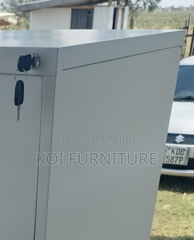 Office Cabinet; Tu4f 4-Drawer Filing Cabinet - thumbnail 3