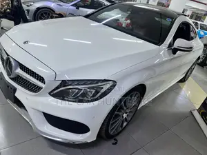 Mercedes-Benz C180 2019 White