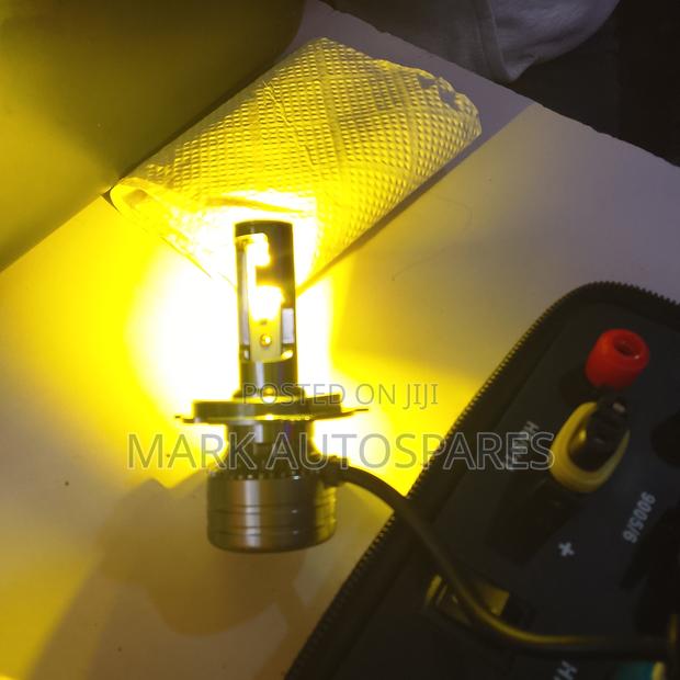 H4 Three Color Led Bulbs - thumbnail 3