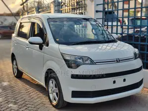 Toyota Spade 1.5 2019 White