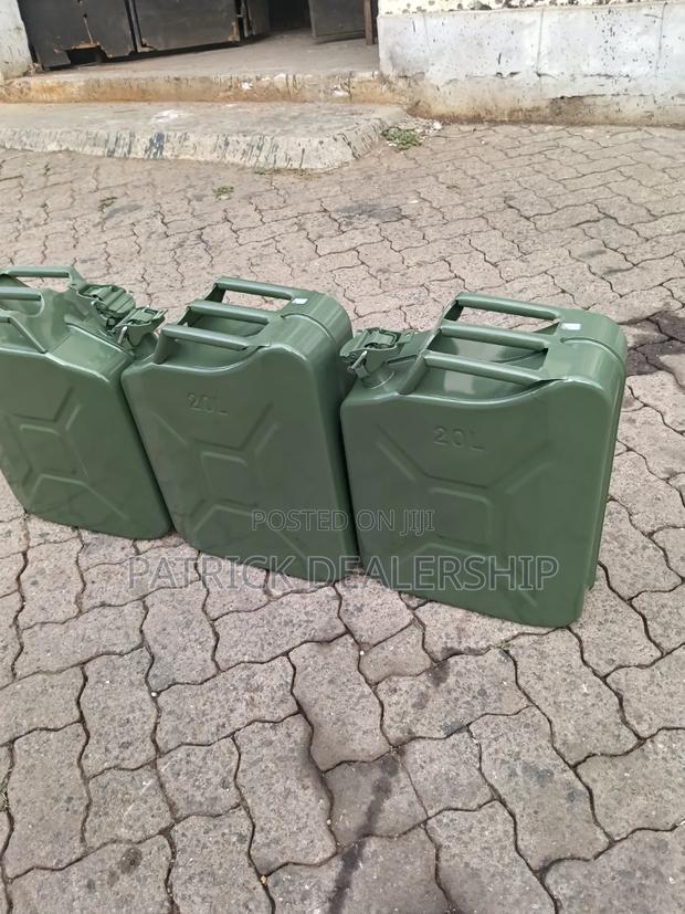 Affordable Fuel Jerry Can - thumbnail 2