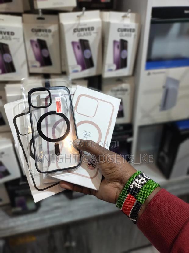 Clear Magsafe Ip. 15 Cases. - thumbnail 2
