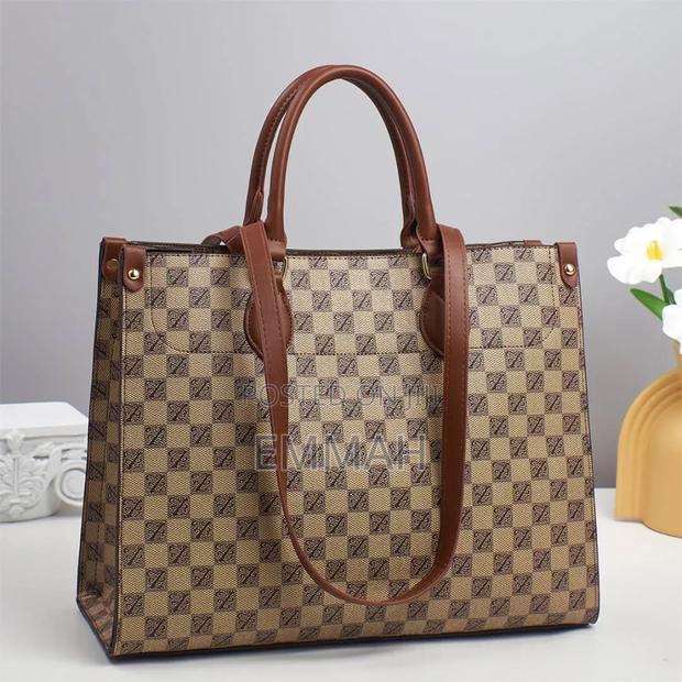 Elegant and Stylish Bags - thumbnail 4