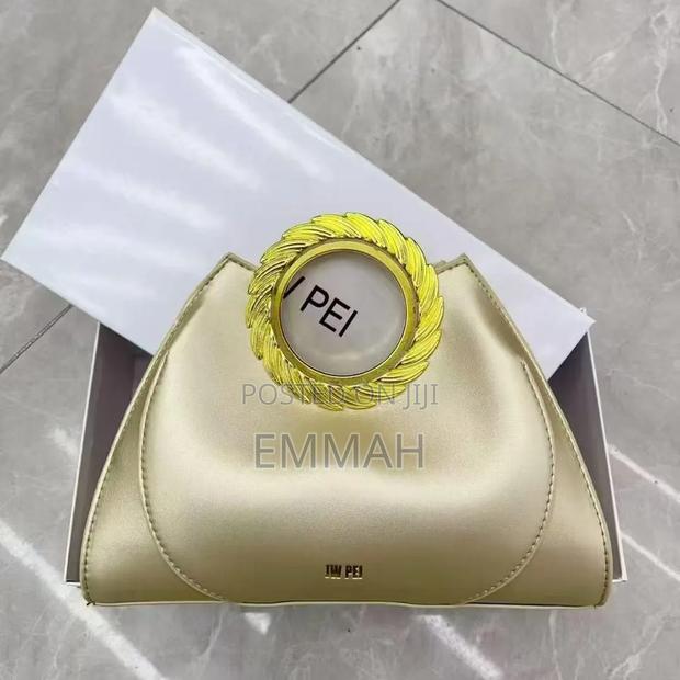 Elegant and Stylish Bags - thumbnail 6