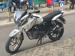 TVS Apache 180 RTR 2018 White