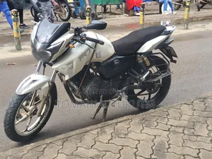 TVS Apache 180 RTR 2018 White