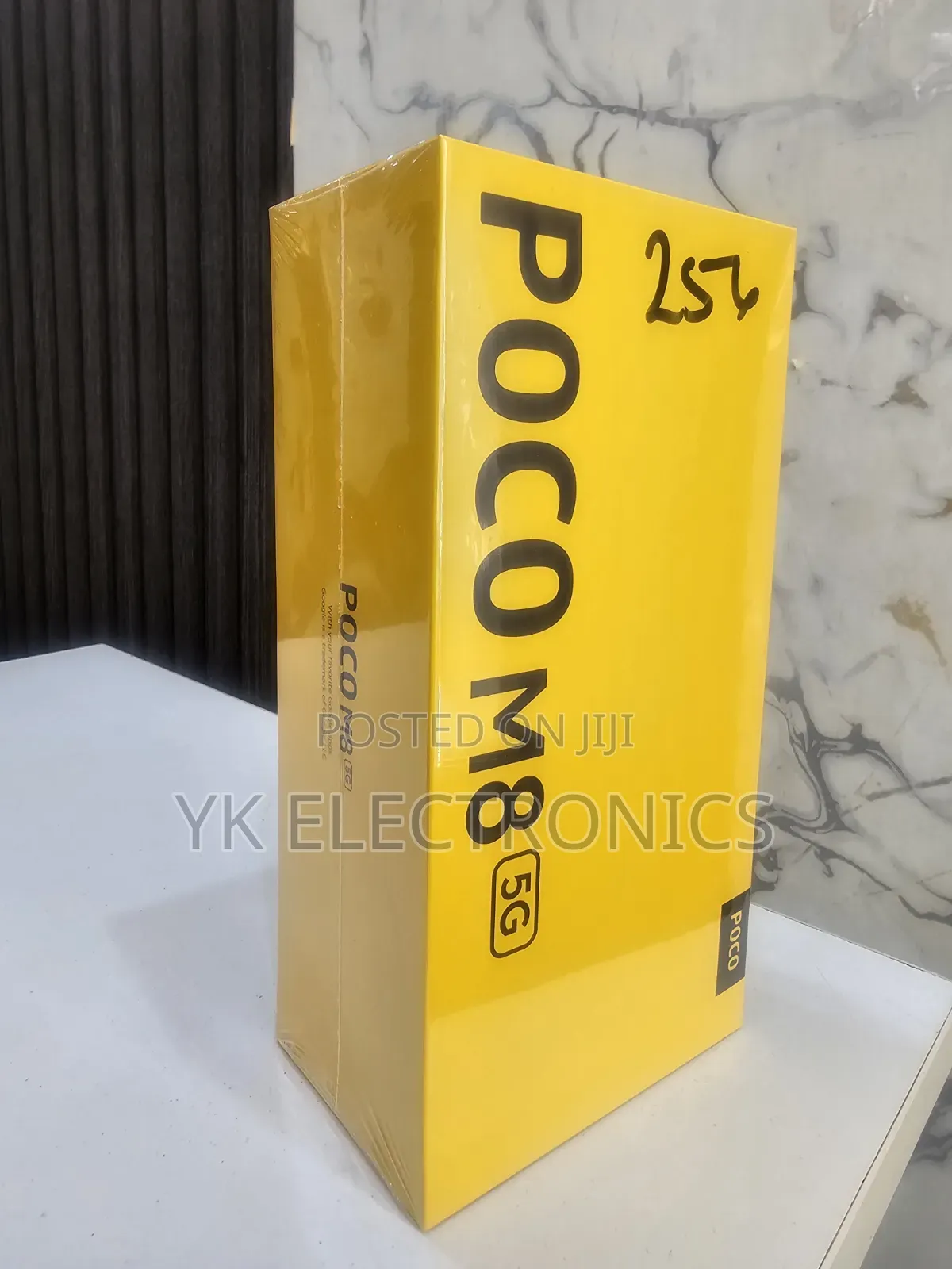 New Xiaomi Poco M8 256 GB Silver