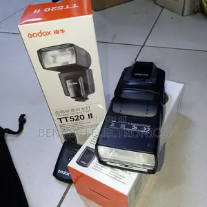 Tt520 Speed Light/Camera Flash With a Duration of 1/20000s