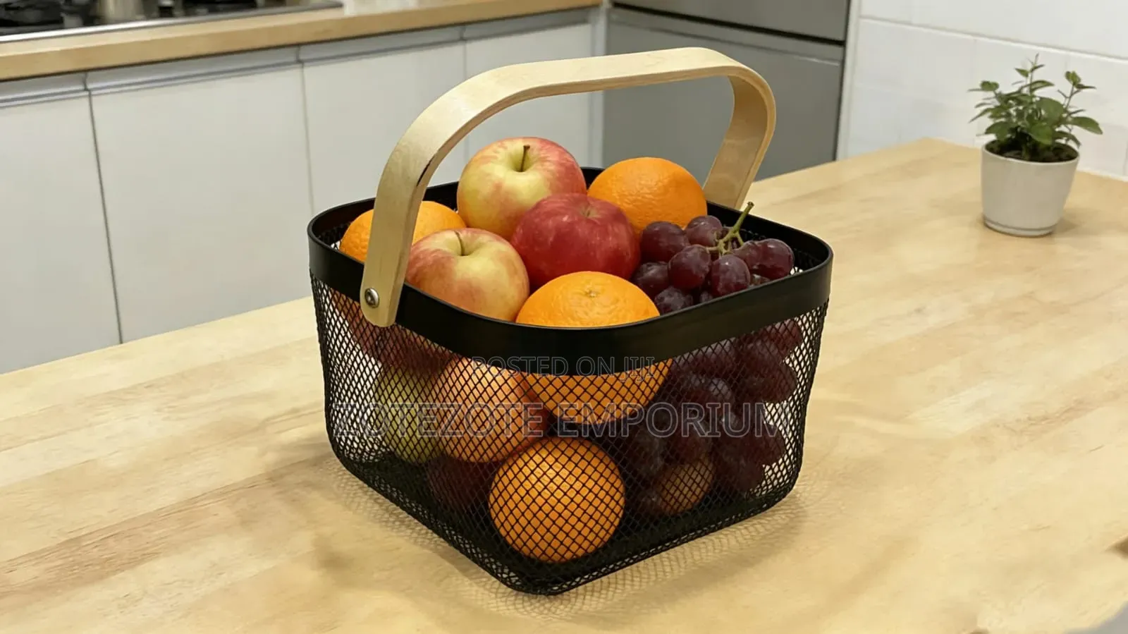 Square Pantry Mesh Wire Fruit Basket