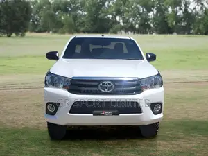Toyota Hilux Revo Single Cab Deisel 2.4 RWD 2019 White