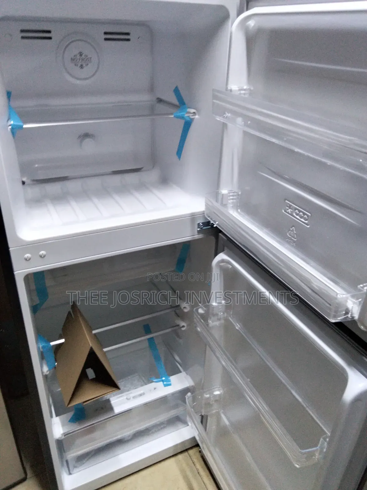 Von Refrigerator Double Door 255 Litres No Frost