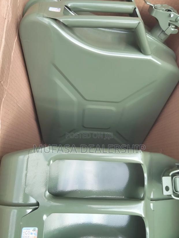 Corrosion-Free Fuel Jerrycans