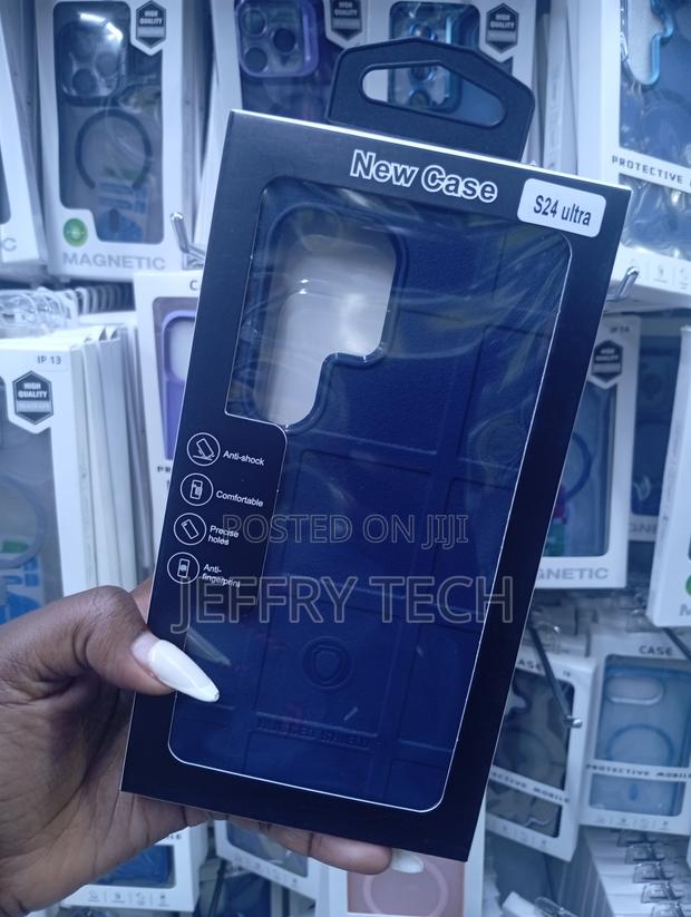 Samsung Galaxy S24 Ultra in Dark Blue Protective Back Case - thumbnail 2