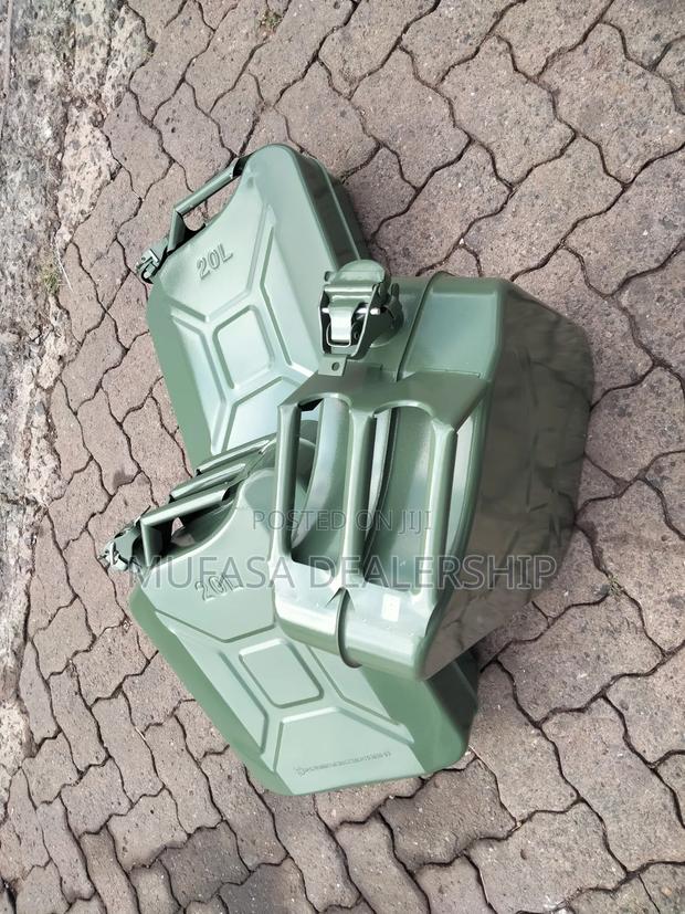 Carbon Steel Fuel Jerrycans - thumbnail 2