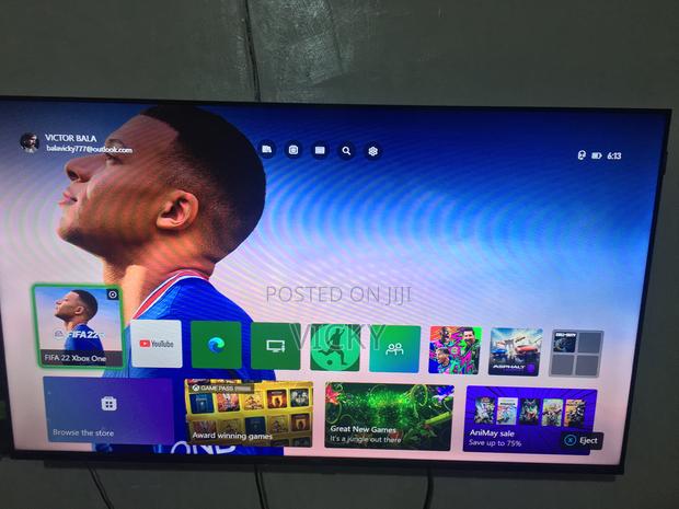 Xbox One S - thumbnail 6