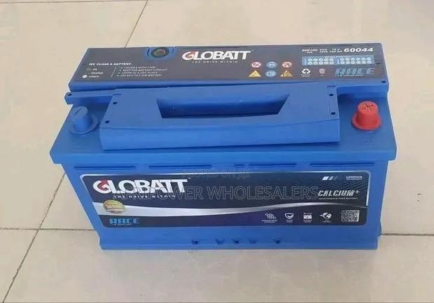 Globatt Din 100 Car Battery Mf