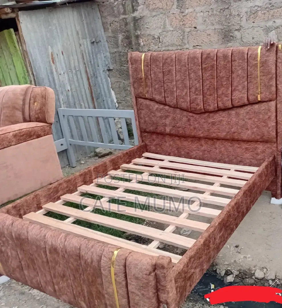 Brown Mocket Bed