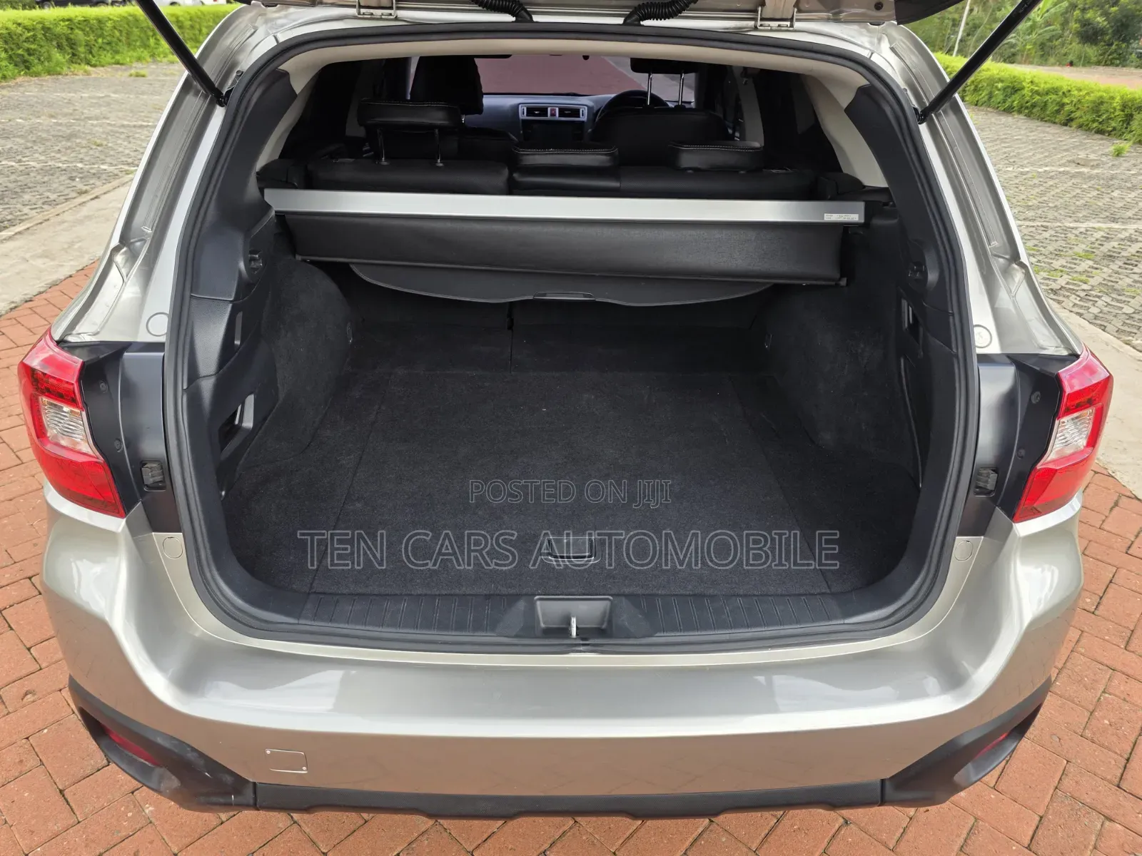 Subaru Outback 2017 Gray