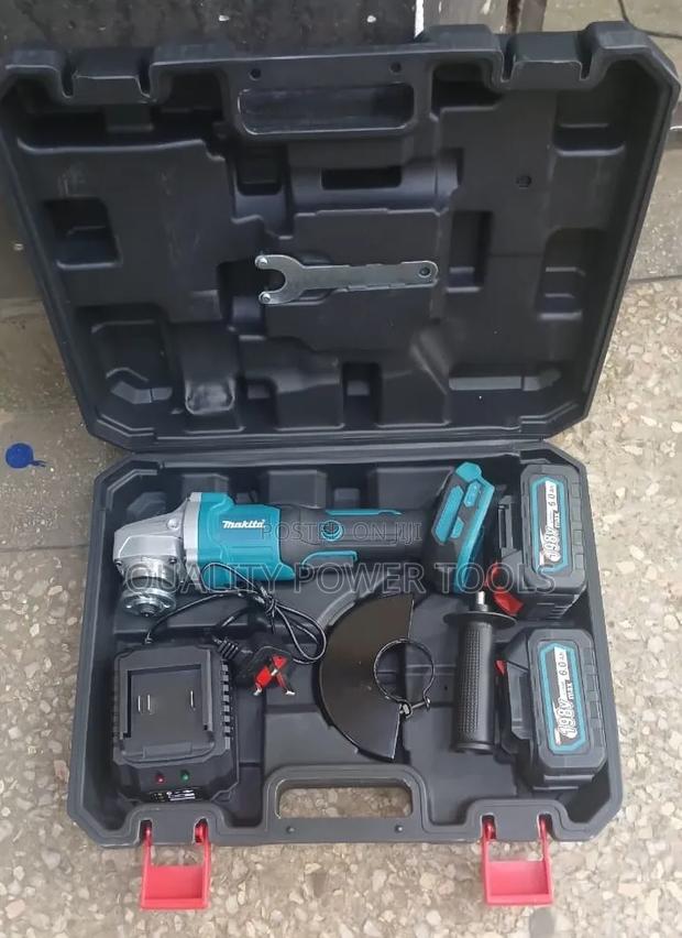 Makita
Makita 198v Grinder With 2batteries