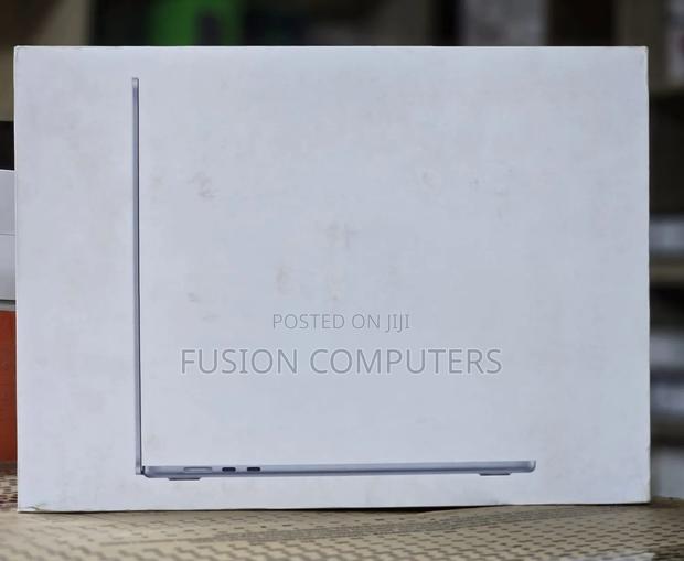 New Laptop Apple MacBook Air 16GB Apple M4 SSD 256GB