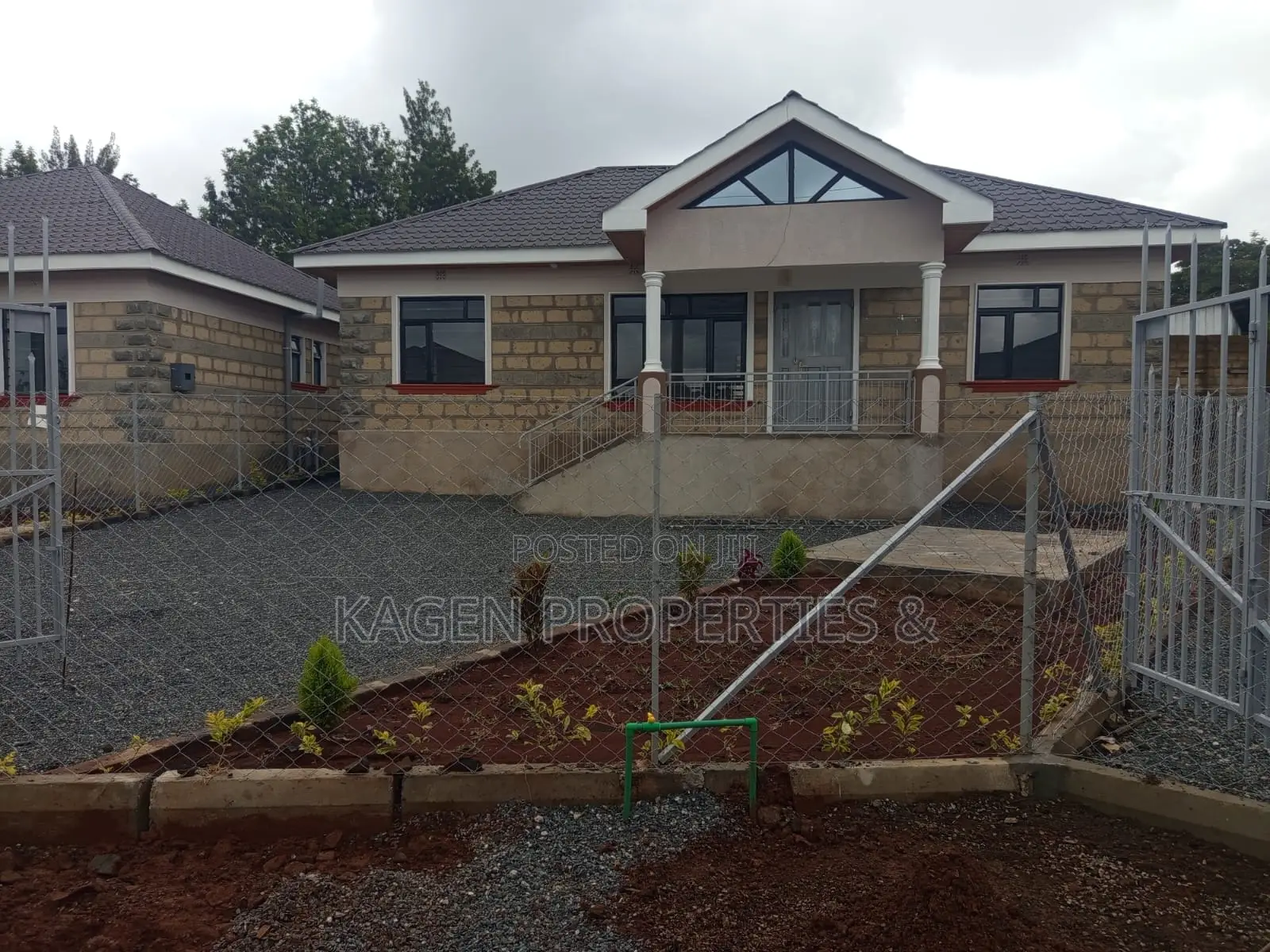 3bdrm Bungalow in Matasia for sale