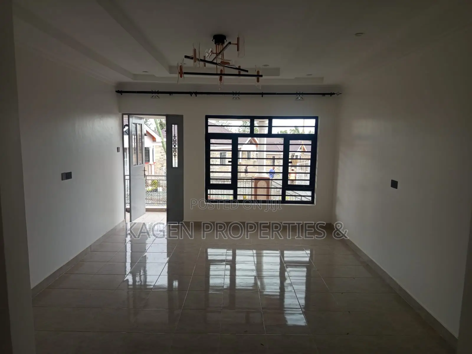 3bdrm Bungalow in Matasia for sale