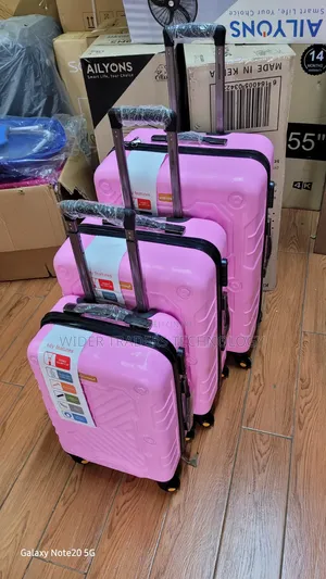 Luxurious 3 in 1 Unbreakable Suitcases Pink