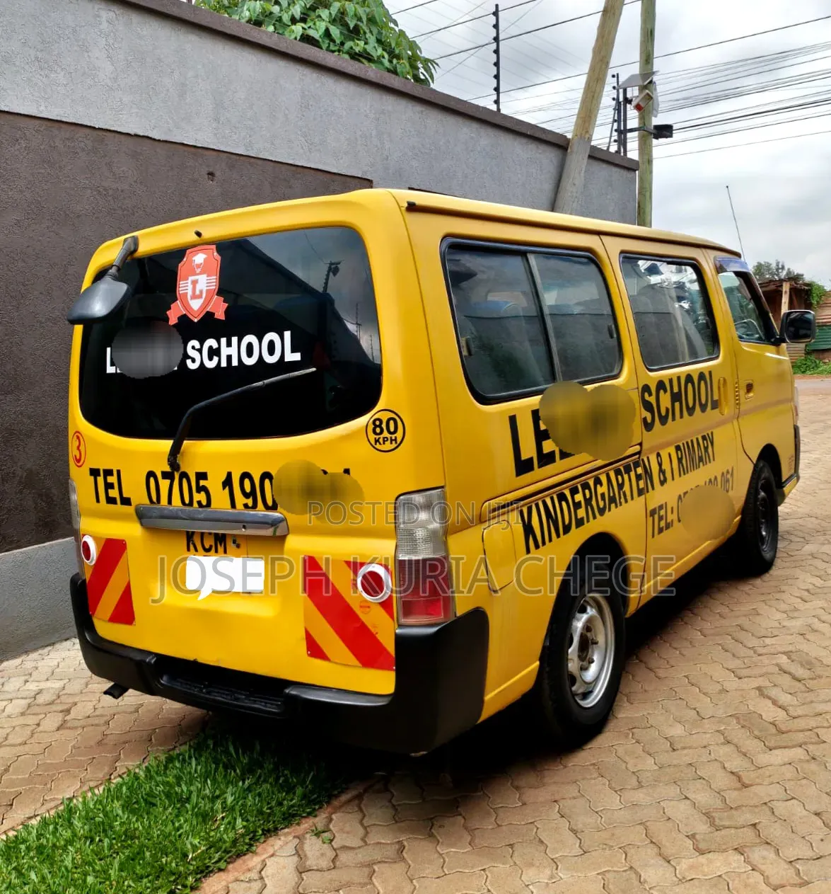 Nissan Caravan (Urvan) 2010 Yellow