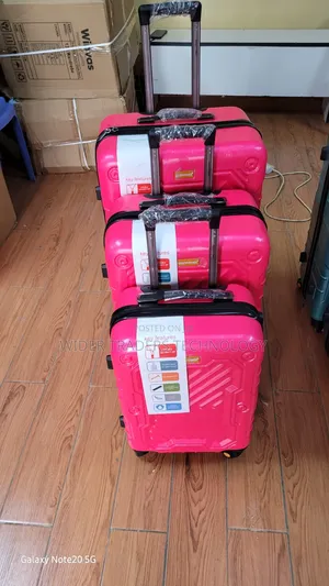 Luxurious 3 in 1 Unbreakable Suitcases Hot Pink