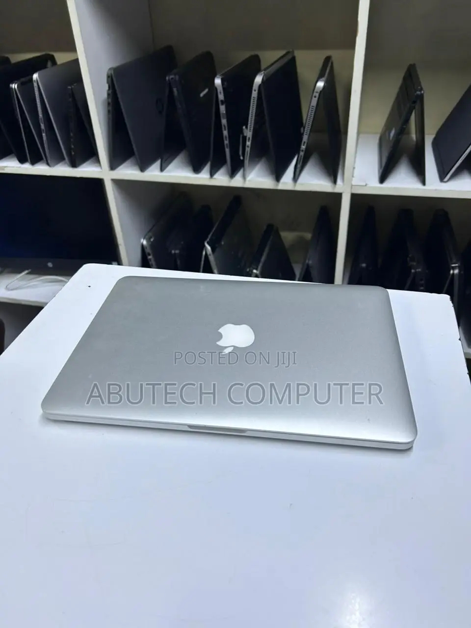 Laptop Apple MacBook Pro 2015 8GB Intel Core i5 SSD 256GB