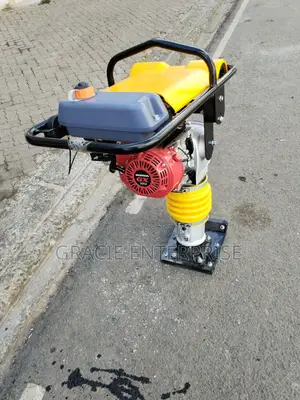 Soil Compactor/ Tamping Rammer/ Kangaroo Compactor