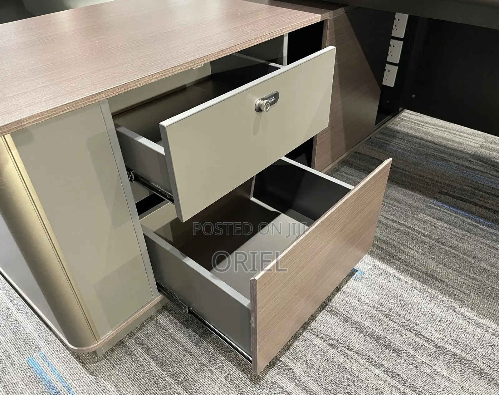 Office Desk : Luxury Design 1.6m Executive Office L-Shape Desk