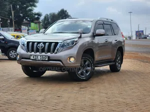 Toyota Land Cruiser Prado 2.8 D-4D 2015 Beige
